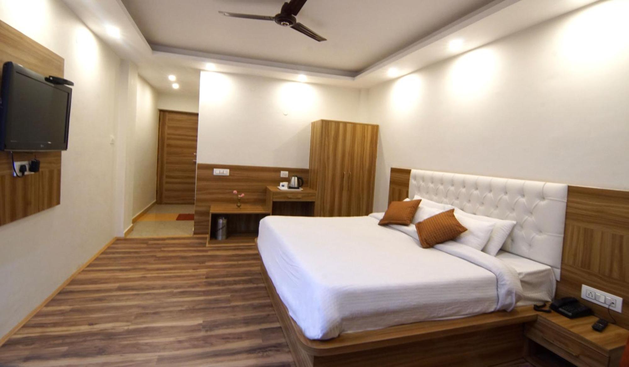 Hotel Park Residency Manāli Εξωτερικό φωτογραφία